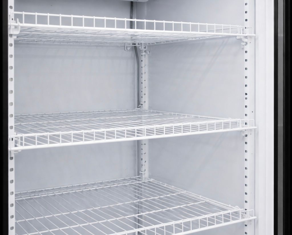 TREGGO – Gastro chladnička 55 × 64 × 175 cm – fotografia 2